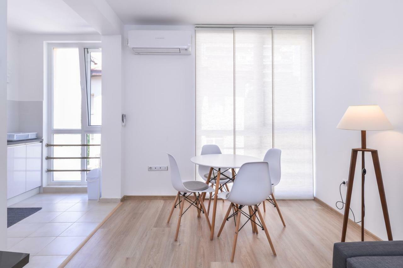 סופיה Cinecitta - One Bedroom Lion'S Bridge Apartment מראה חיצוני תמונה