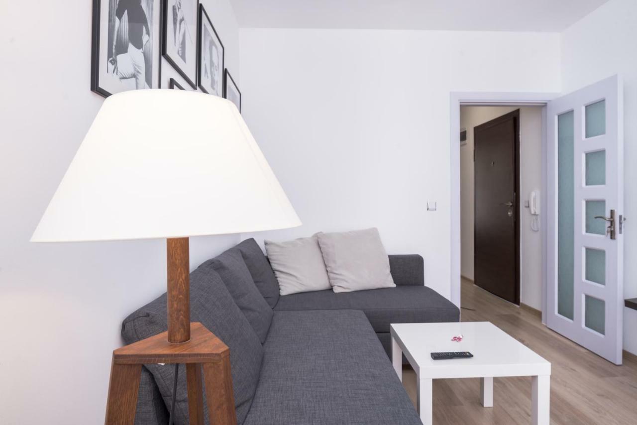 סופיה Cinecitta - One Bedroom Lion'S Bridge Apartment מראה חיצוני תמונה