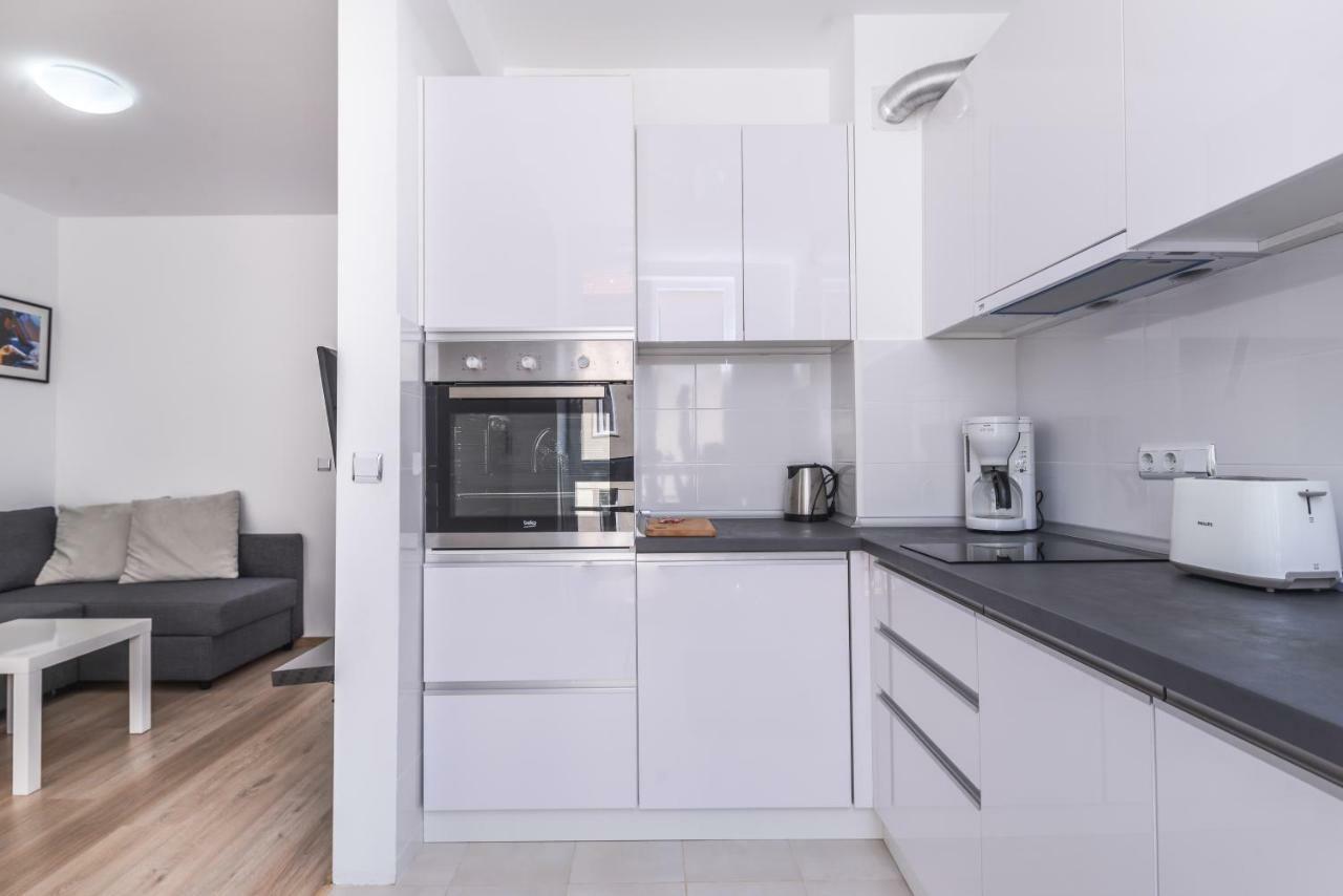סופיה Cinecitta - One Bedroom Lion'S Bridge Apartment מראה חיצוני תמונה