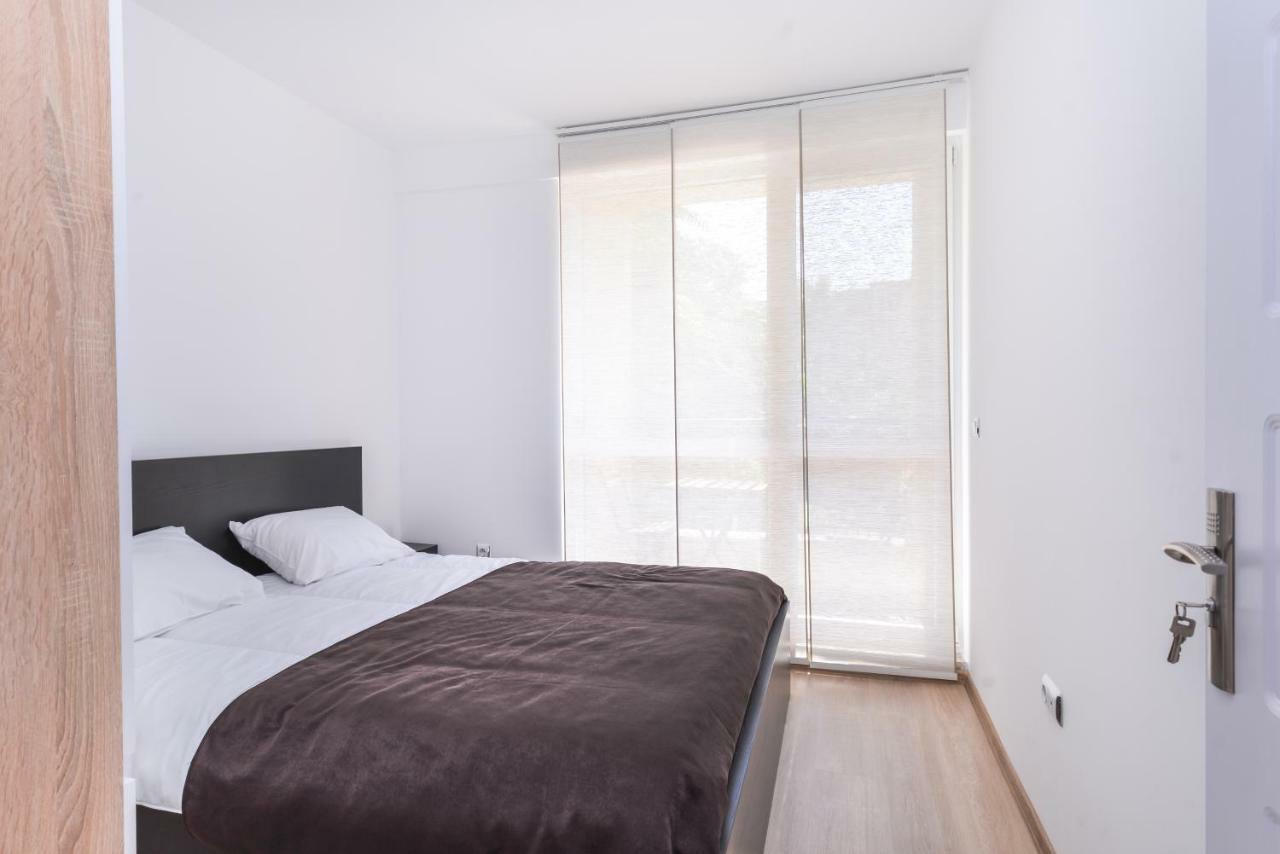 סופיה Cinecitta - One Bedroom Lion'S Bridge Apartment מראה חיצוני תמונה